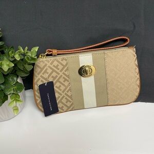 Tommy Hillfiger Jaguar Wristlet
